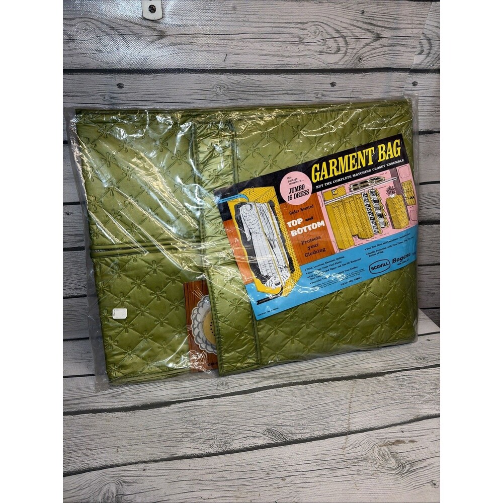 Vtg 1970s NIP Jumbo Dress Quilted Hanging Garment Bag Green Moth Protector
